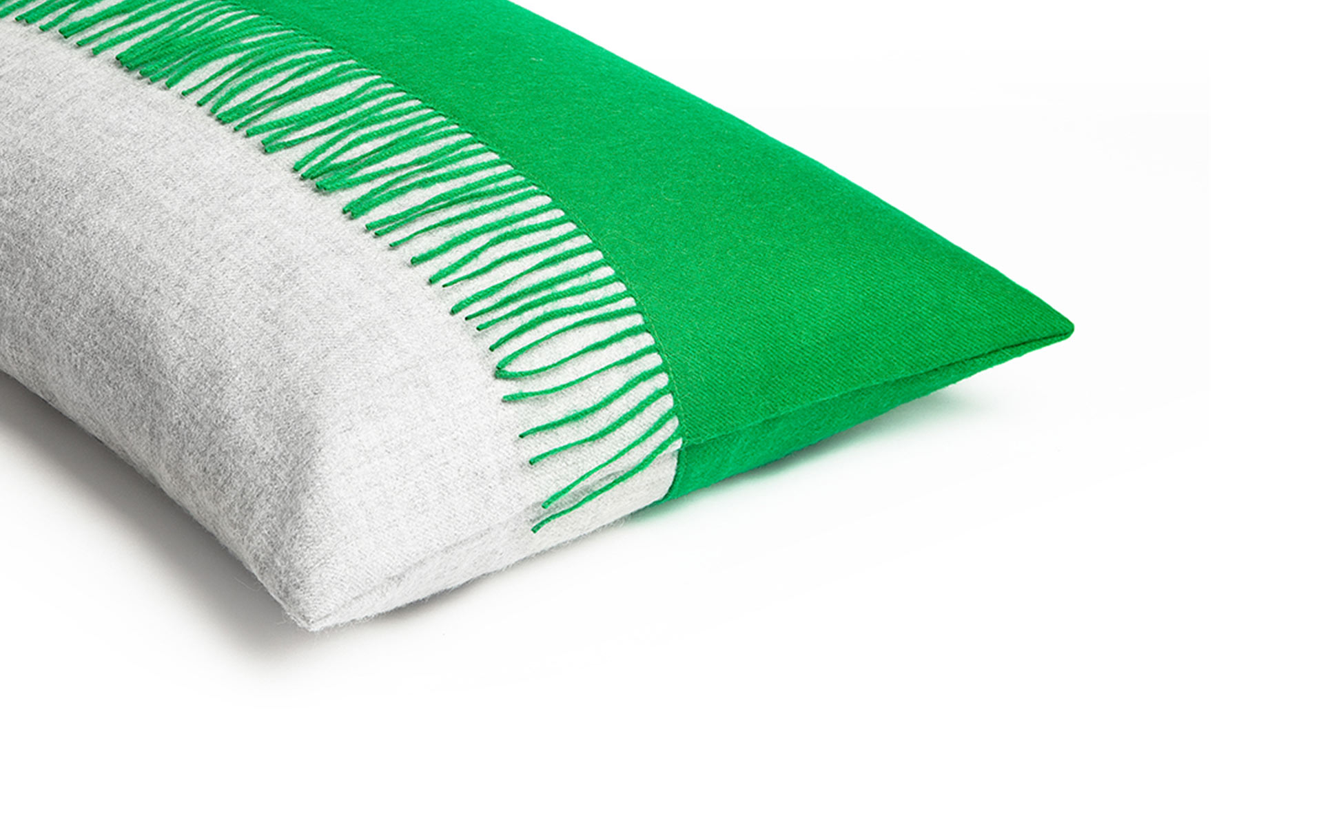 Mrs.Me home couture - Cushion Jazz Emerald detail 2